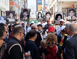 Hundreds march to mourn Sivas massacre victims