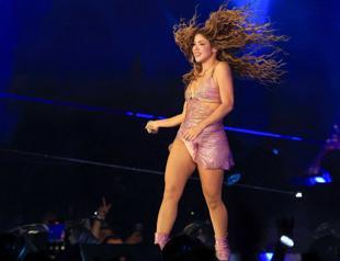 Peru clinic fined over Shakira record leak