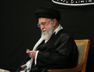 Irans Khamenei makes first public appearance since war