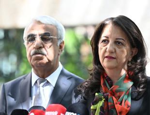 DEM Party MPs meet Öcalan as PKK to destroy arms