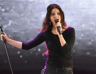 Lana Del Rey voices hope for peace in the Middle East