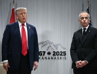 Trump threatens Canada with 35 percent tariff rate starting Aug 1