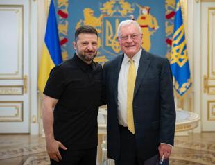 Zelensky talks air defense in productive meeting with US envoy