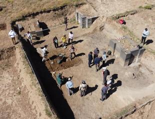 Monumental columns discovered at Urartian Castle