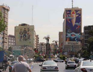 Europe gives Iran deadline to contain nuclear program