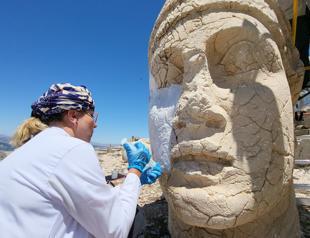 Nemrut statues to be preserved with nano-lime method
