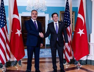 Türkiye urges calm in Syria, stability across region