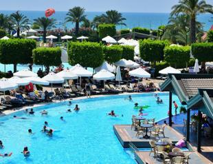 Antalya may fall short of tourist goals due to geopolitical tensions