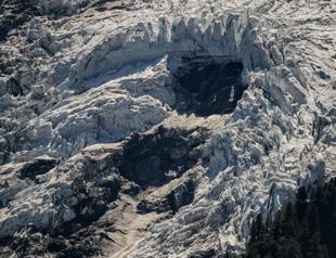 Heat melts Alps glaciers, leaving water shortage