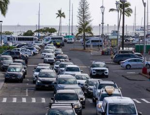 Huge 8.8 quake off Russia sparks Pacific tsunamis