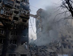 Russia strikes Ukraine after calling for peace