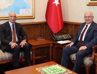 Güler discusses defense cooperation with US envoy: Sources