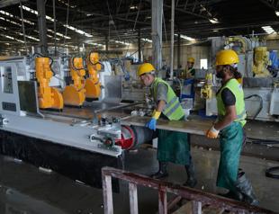 Manufacturing PMI falls for third consecutive month