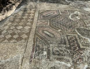 Mosaic with Star of David and Greek inscription found in grave