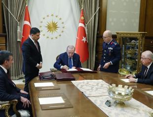 Türkiye reshuffles top commanders at Supreme Military Council meeting