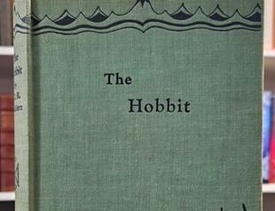 Rare Hobbit first edition auctioned for 43,000 pounds