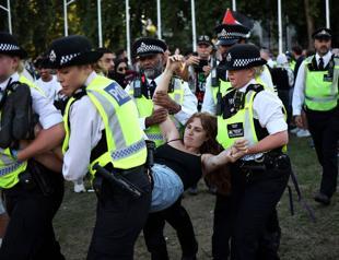 UK police arrest hundreds for backing banned pro-Palestine group