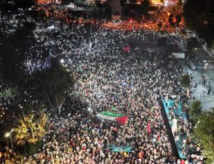 Thousands take to street around world to oppose Israel plan