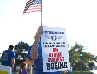 Striking Boeing defense workers turn to US Congress