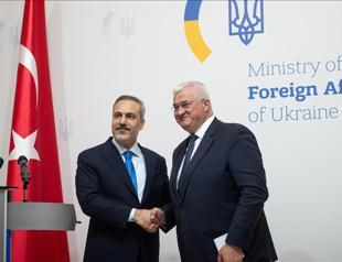 Turkish, Ukrainian FMs discuss peace process, Alaska summit