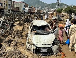 Rain halts rescue operations in Pakistan