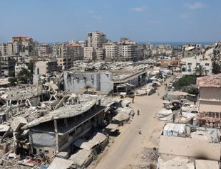 Israel steps up attacks as army chief OKs Gaza plan