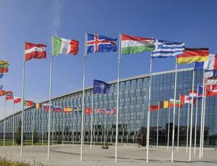 NATO chiefs to discuss Ukraine security guarantees