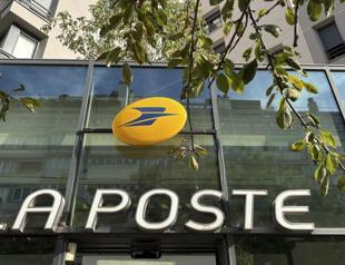 European postal services halt package deliveries to US