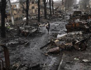 Ukraine marks independence day with drone strikes on Russia