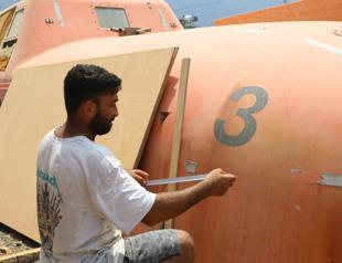 Hatay fisherman transforms discarded ship parts into luxury motor yachts