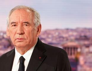 French far right, hard left reject compromise deal to save PM