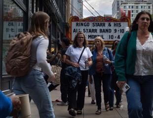 Chicago mayor defies Trumps immigration crackdown plan for the city