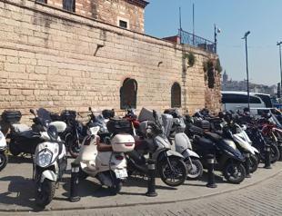 Istanbul tightens rules on motorcycle parking