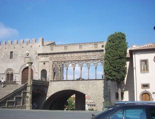 2 armed Turkish men arrested in Italy ahead of popular local festival