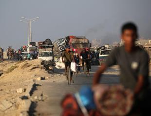 Israel flattens Gaza City high-rise as it tells residents to flee