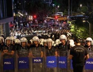 Yerlikaya warns against provoking streets in response to Özels CHP remarks