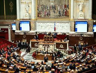 Macron scrambles to find new French PM after Bayrou ousted