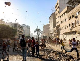 Palestinians flee Israeli assault as army issues full Gaza City evacuation order