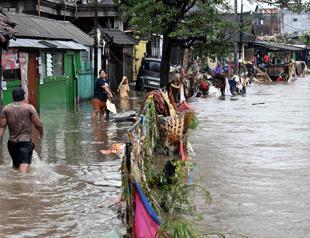 Death toll from Indonesia flash floods rises to 19