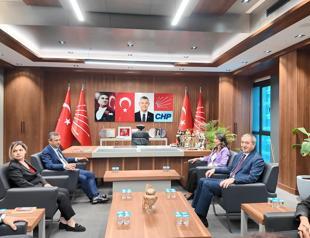 DEM Party co-chairs visit Özel amid row over CHP’s Istanbul leadership