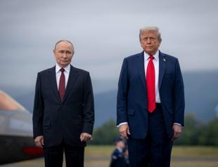 Kremlin says Ukraine peace talks frozen as Trump warns Putin