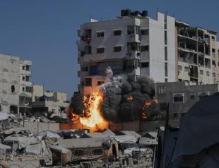 Fifty reported dead in Gaza as Israel steps up attacks on main city