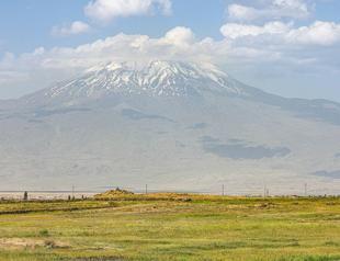 Armenia drops Mount Ağrı symbol from border stamps amid normalization push