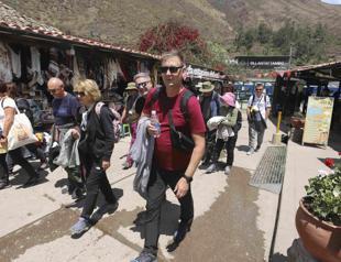 Peru evacuates 1,400 tourists from Machu Picchu amid protest