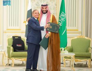 Pakistan, Saudi Arabia ink mutual defense pact
