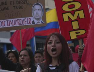Ecuador court suspends presidents new charter order