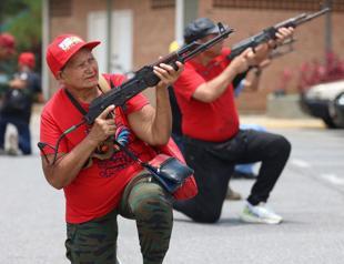 Venezuela offers military training to public