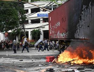 Filipinos protest flood control fraud