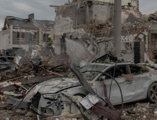 Russian missile and drone barrage kills four in Kiev