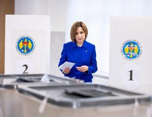 Moldovas pro-EU party wins key polls after Russian meddling claims
